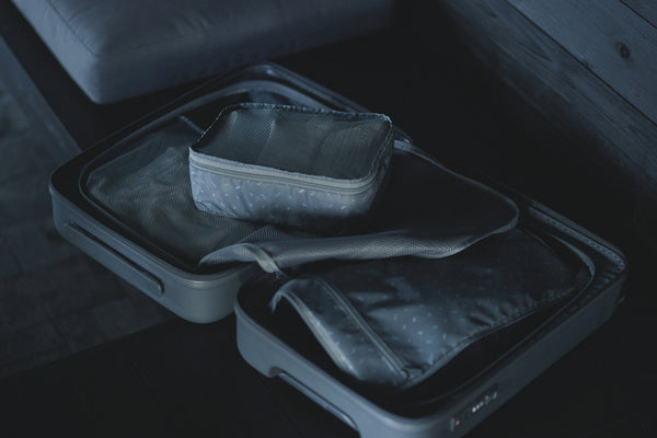 【スーツケース】インナーフラット・アウターフラットの違い