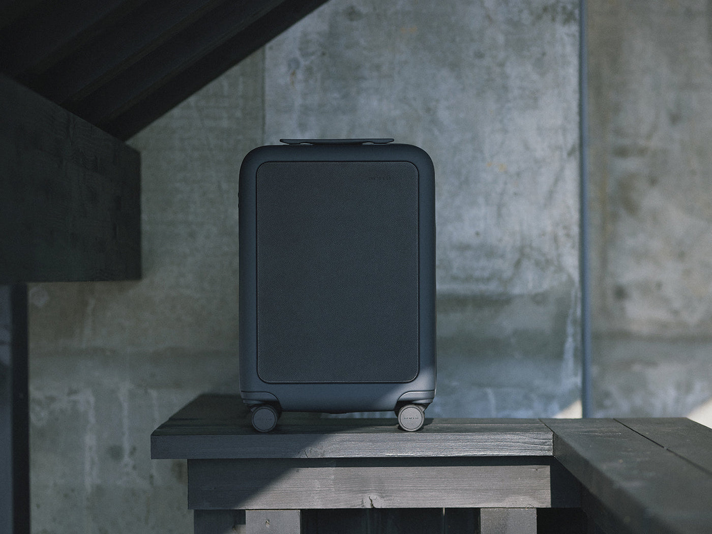 チャコール | moln